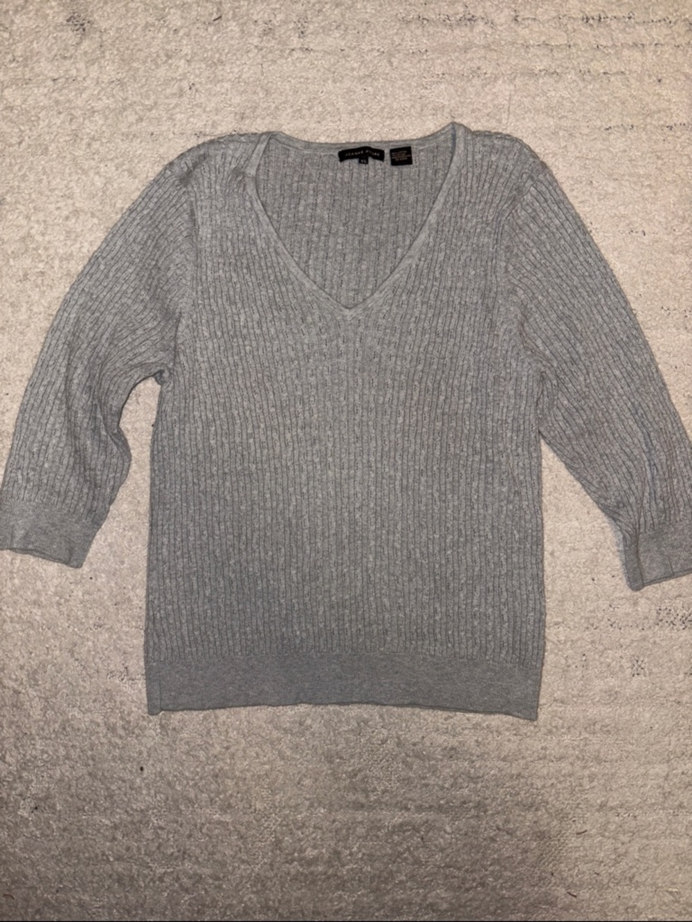 JEANNE PIERRE Light Gray Ribbed V-Neck Sweater